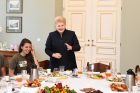 „Misijos Sibiras“ dalyvius prezidentė vaišino pusryčiais „Misijos Sibiras“ dalyvius prezidentė vaišino pusryčiais